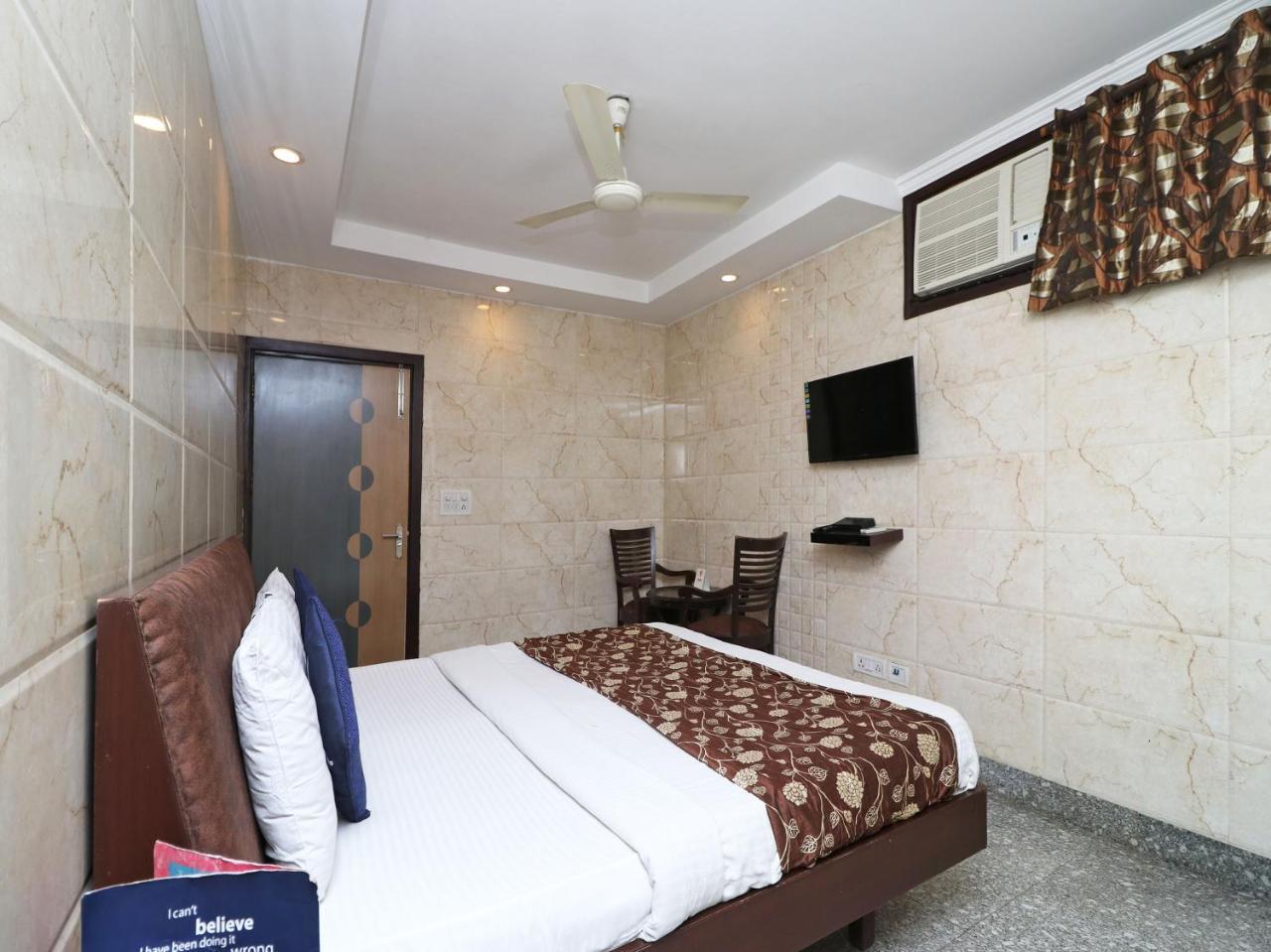 Oyo 2705 Hotel Preet Palace Neu-Delhi Exterior foto